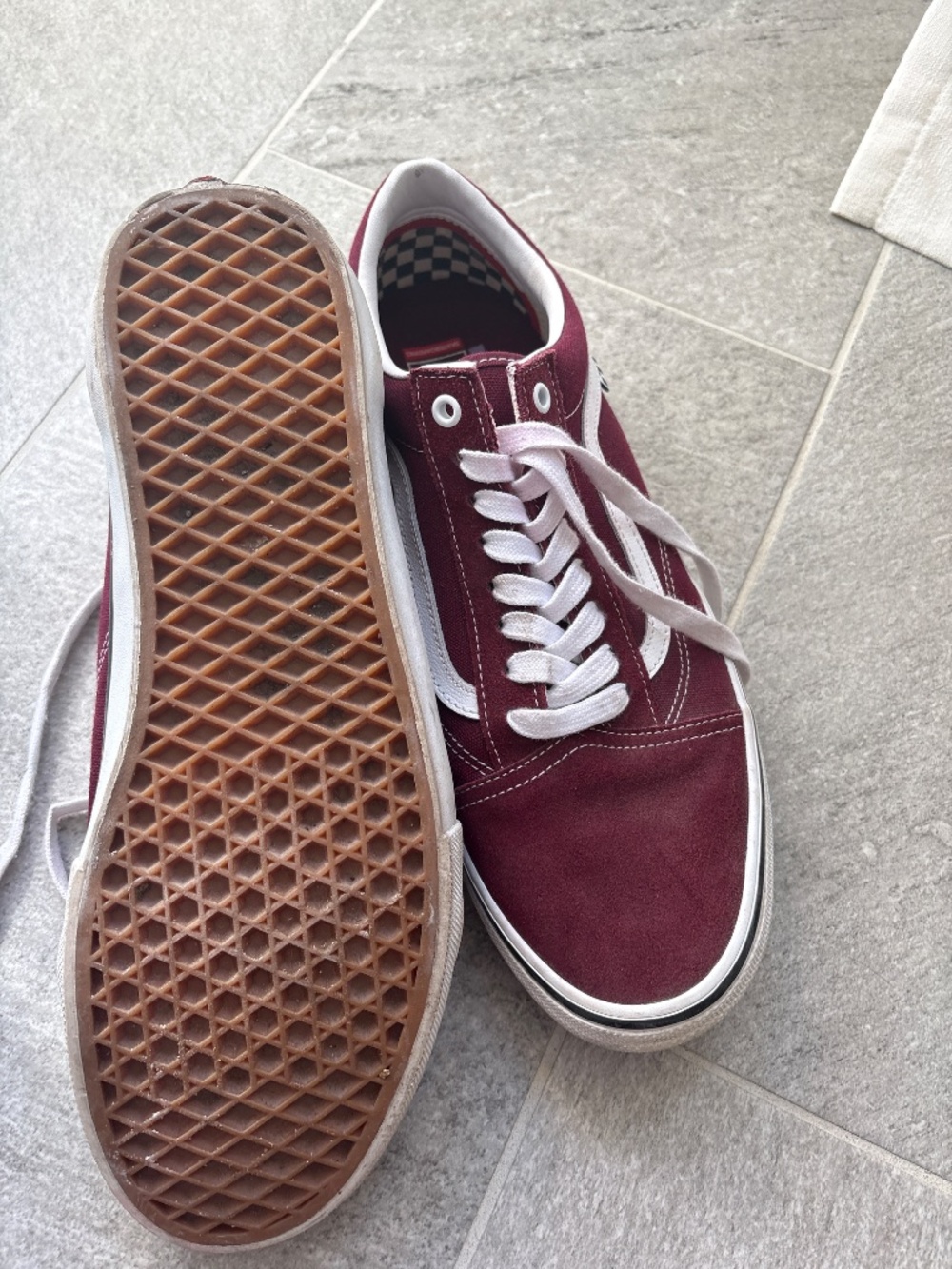 Vans - Picture 2 of 2